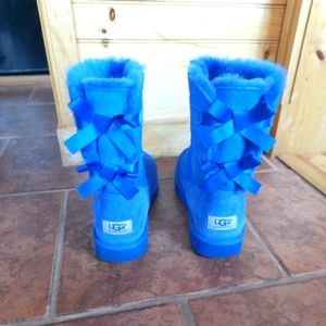 NWOT Ugg Bailey Bow Boots 100% AUTHENTIC size 10